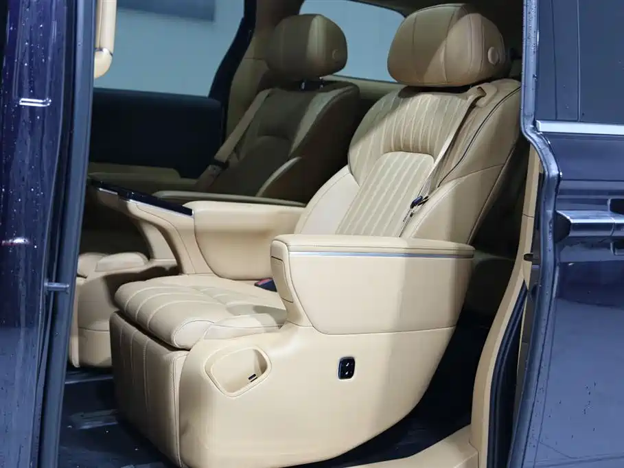 Voyah Auto Voyah Dreamer 2025 PHEV AWD Flagship Kunpeng Edition фото 13