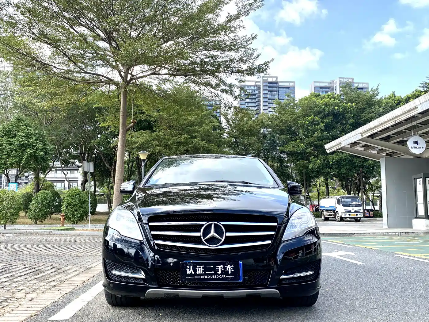 Mercedes-Benz R-Class 2017 R 320 4MATIC Business Collector's Edition фото 3