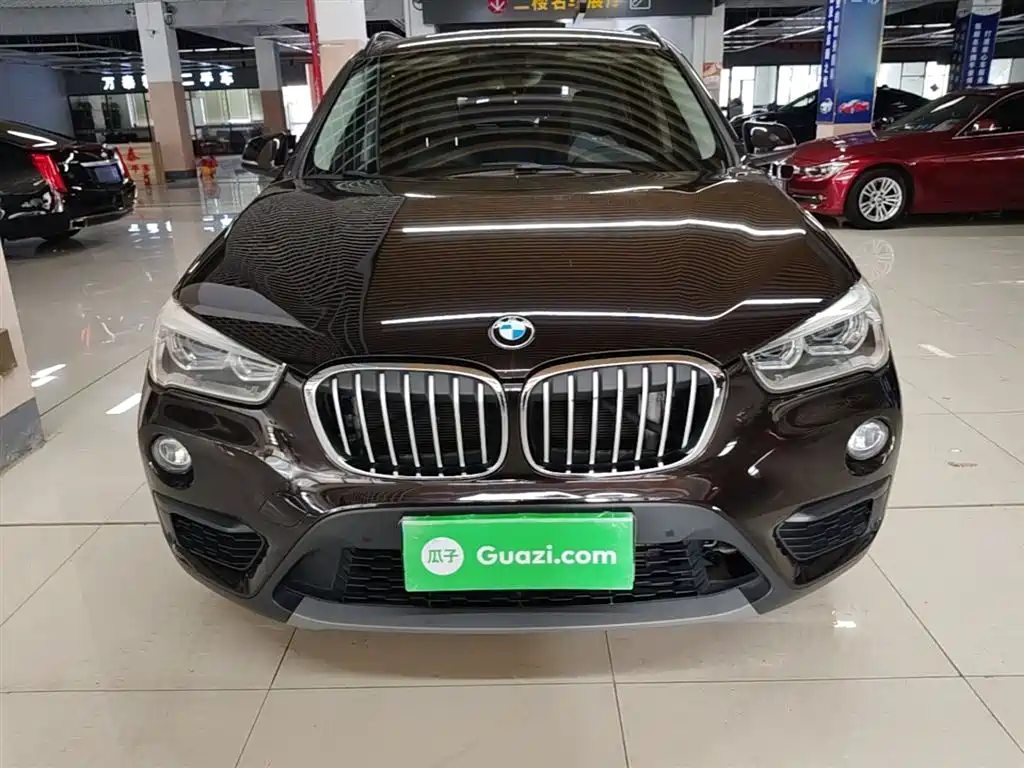 BMW X1 2016 sDrive18Li Premium Model фото 3