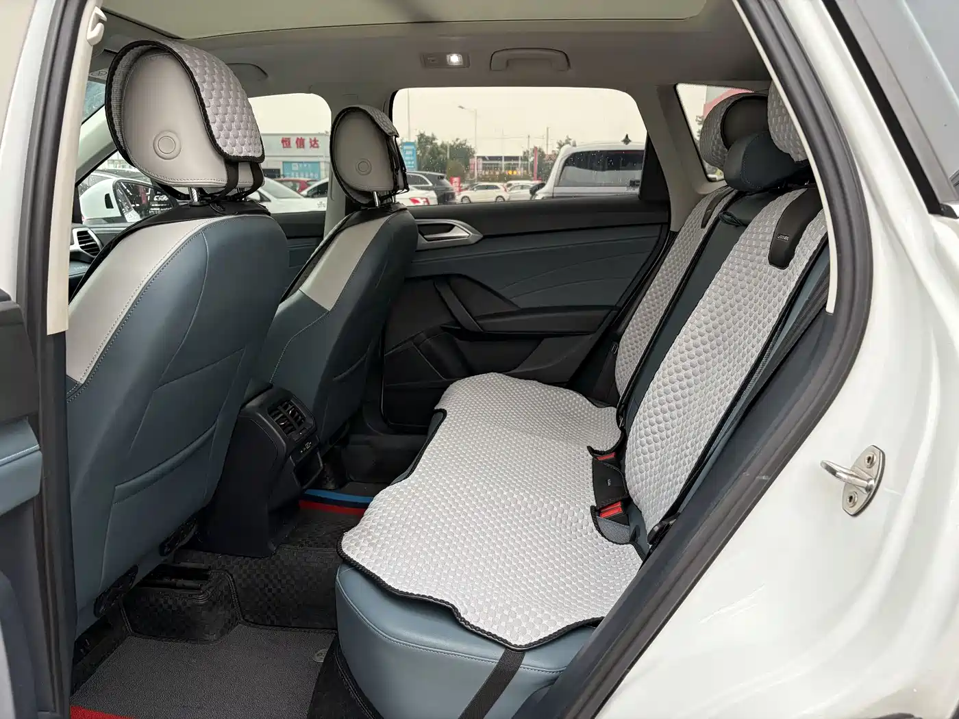 Volkswagen Tharu 2023 300TSI 2WD Full Moon Edition фото 5