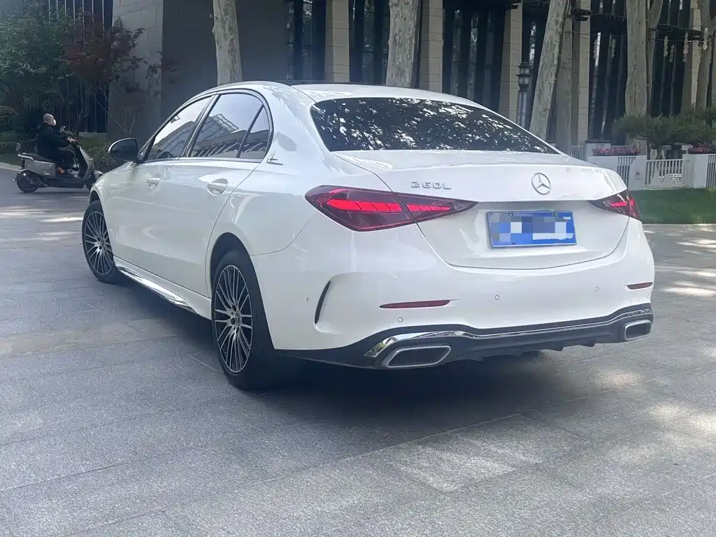 Фото 9 - Mercedes-Benz C-Class
