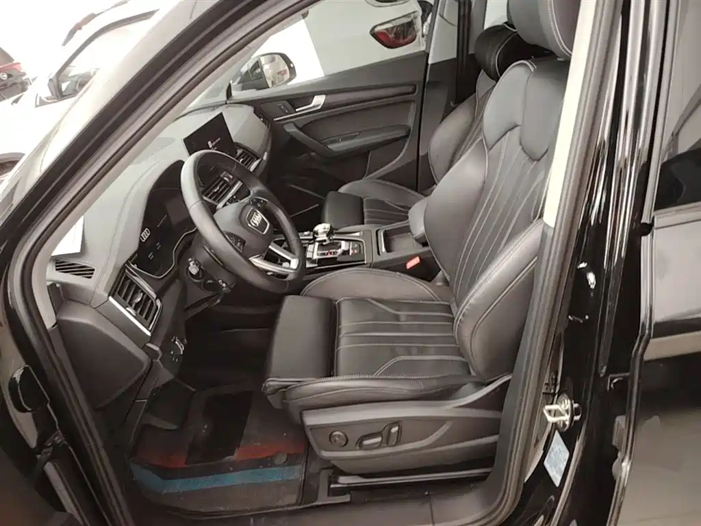 Audi Q5L 2022 45T Premium Dynamic фото 15