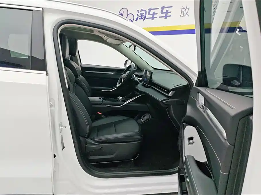 Haval H6 2024 Model 1.5T 2WD Classic Edition фото 8