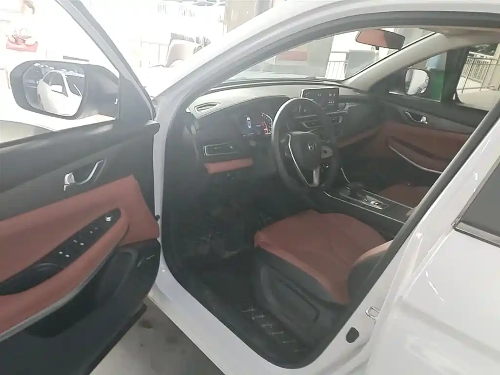 CHANGAN CS75