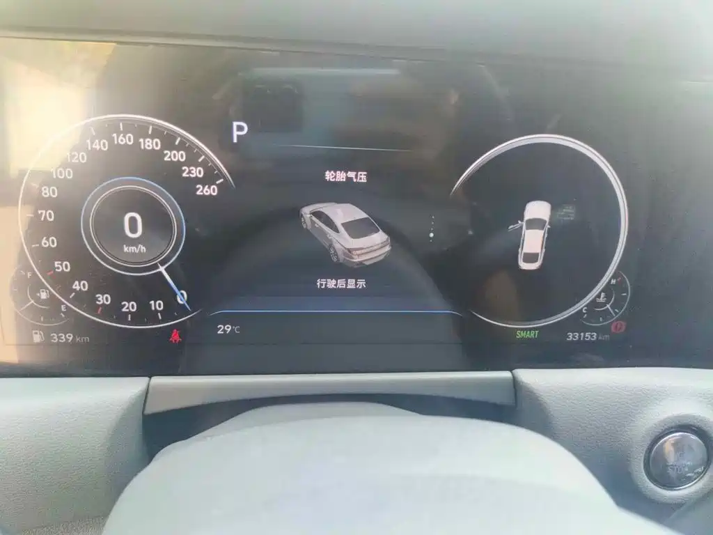 صورة 4 - Hyundai Sonata
