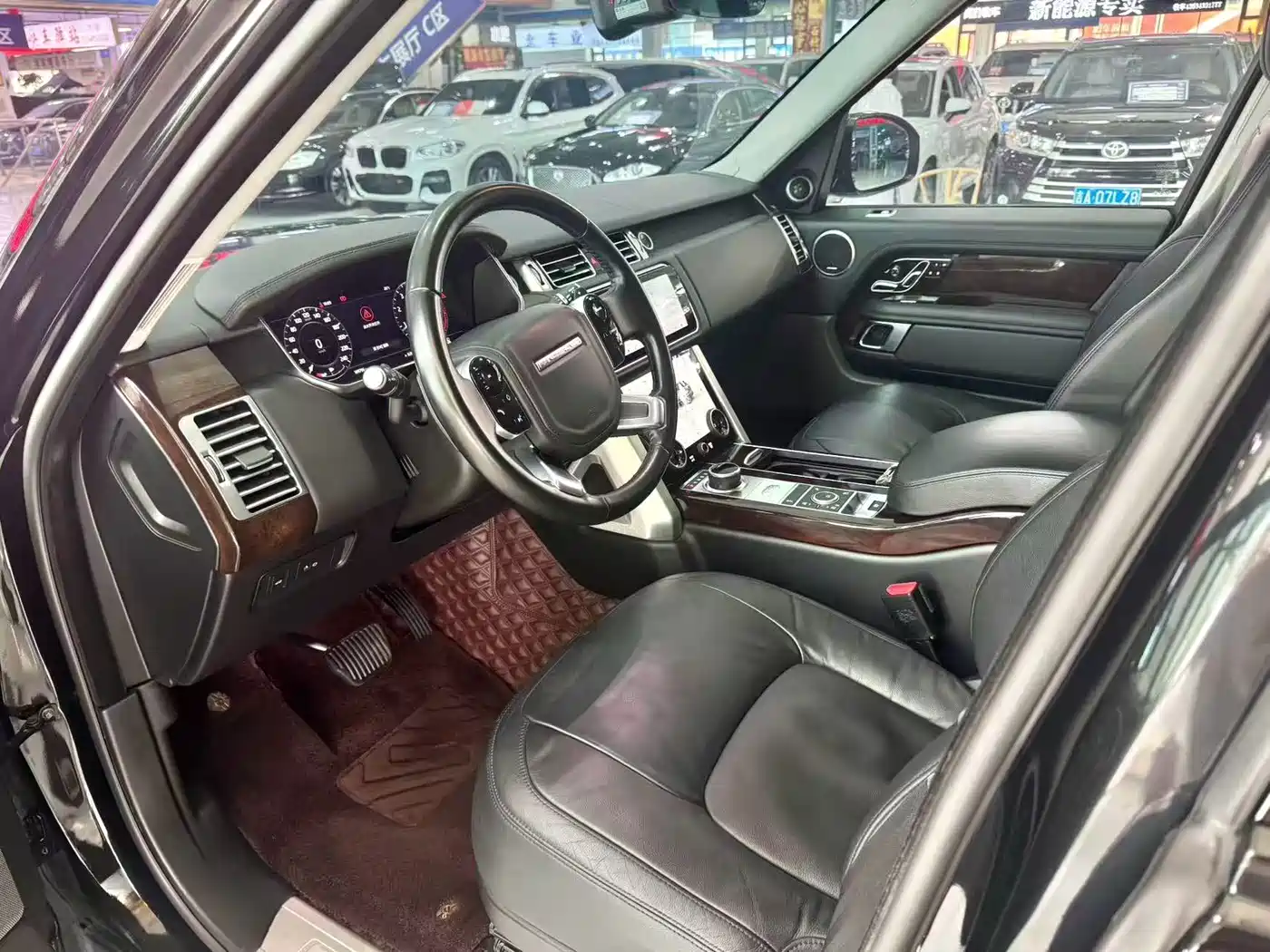 Фото 4 - Land Rover Range Rover