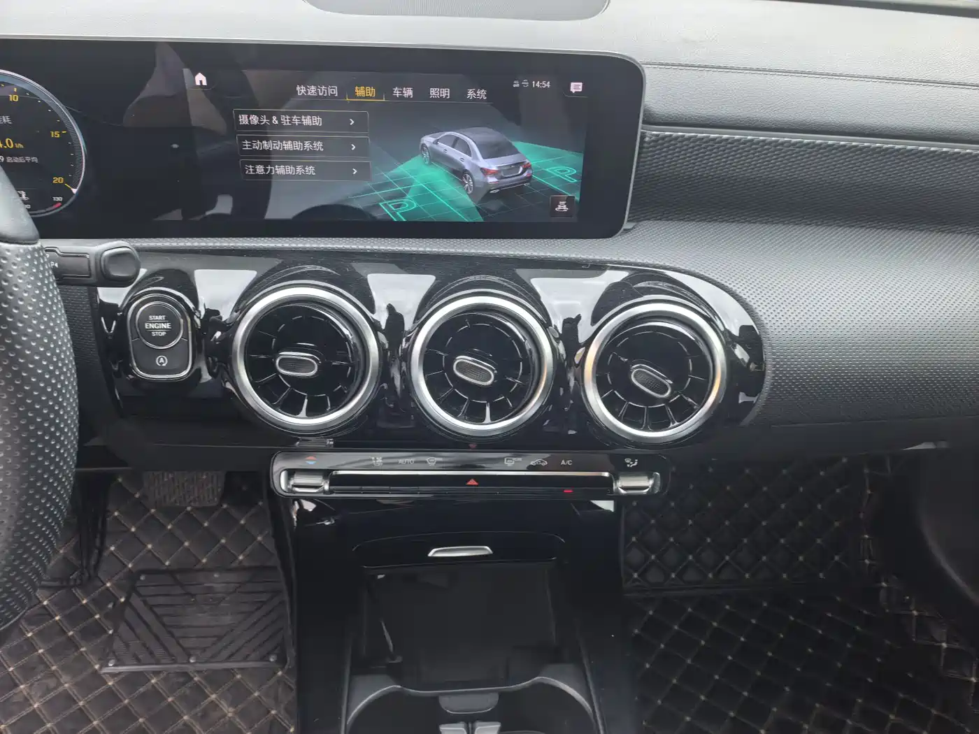 Mercedes-Benz A-Class 2019 A 200 L Sport Sedan фото 10