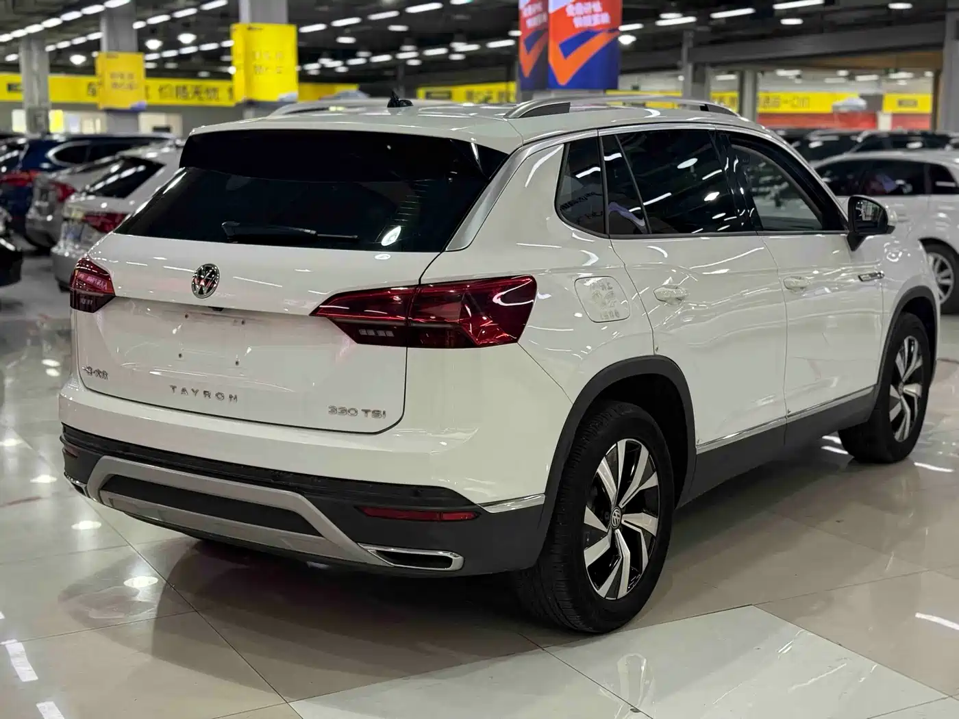 Volkswagen Tayron 2021 330TSI 2WD Luxury Smart Connect Edition фото 23