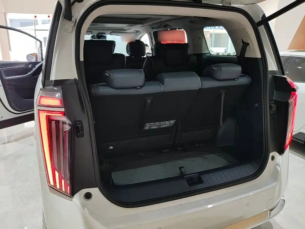 GAC Trumpchi Trumpchi Xiangwang M8 2025 2025 Model QianKun Series Ultra First Class