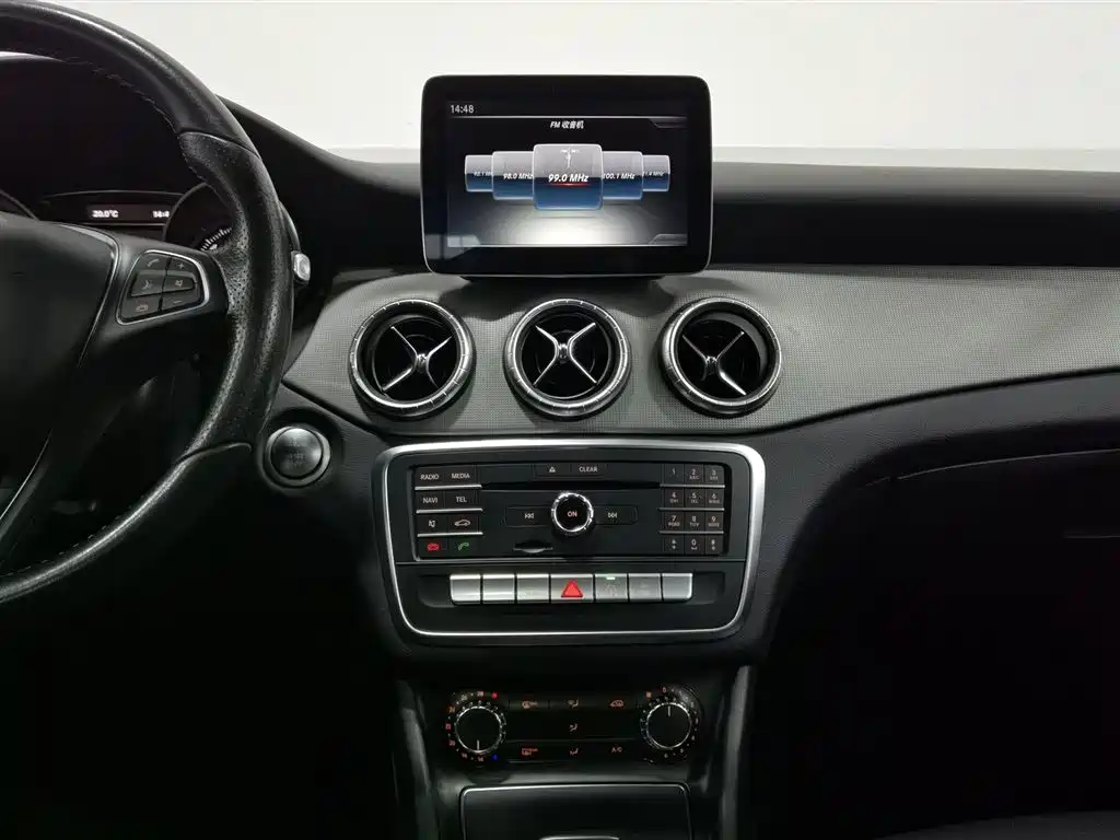 Mercedes-Benz CLA (Import) 2017 CLA 200 Dynamic фото 12