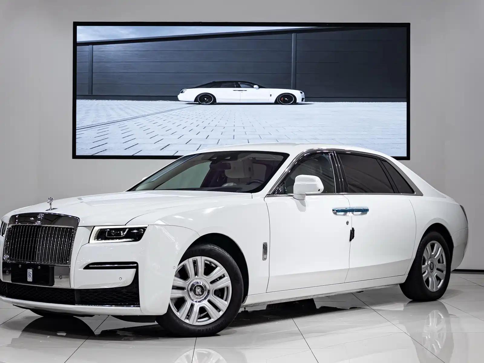 Фото 1 - Rolls-Royce Ghost
