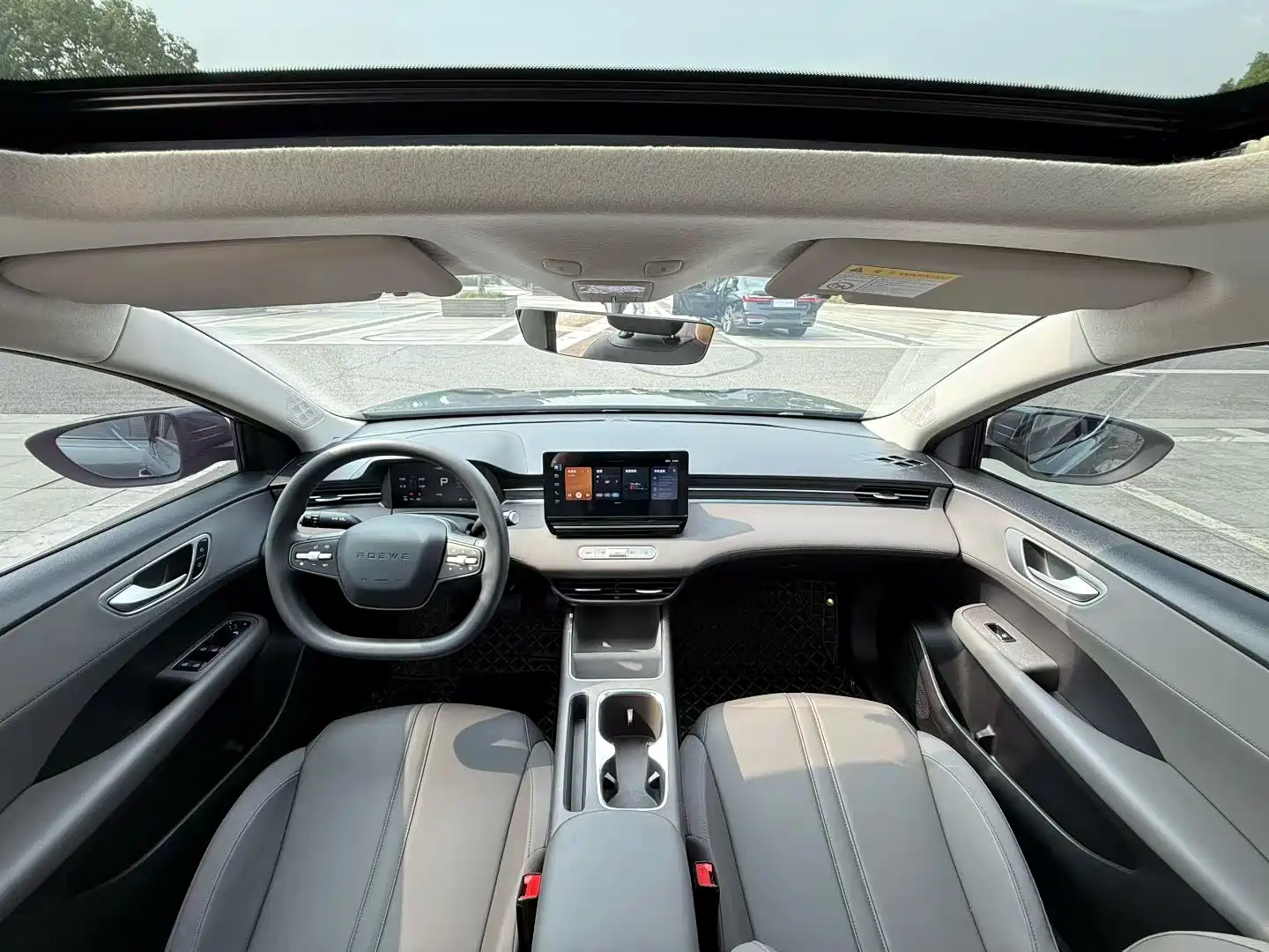 Фото 5 - Roewe D6