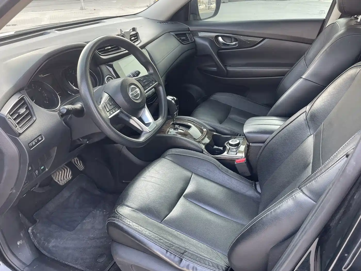 Фото 21 - Nissan X-Trail