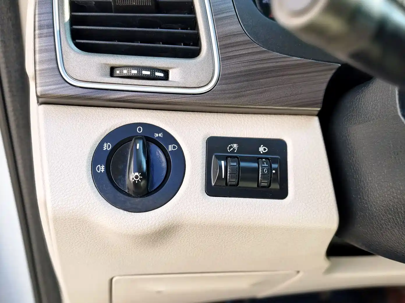 SAIC Maxus Maxus G10 2019 PLUS 1.9T Manual Elite Edition Diesel China V фото 16