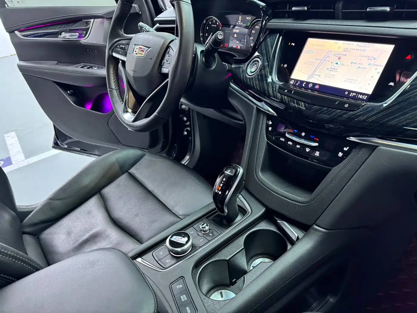 Cadillac XT6 2022 2.0T 6-Seater 4WD Luxury Edition фото 13