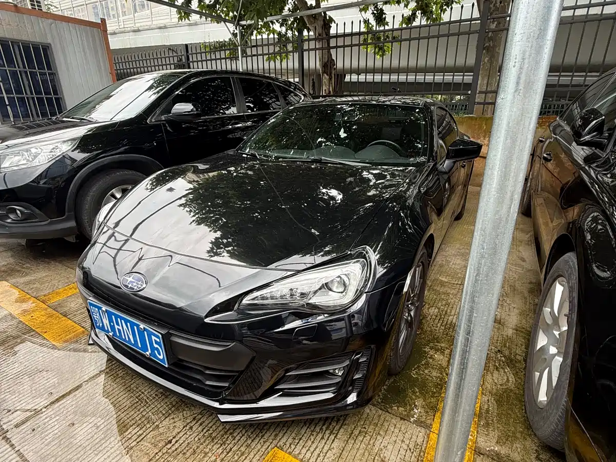 Subaru BRZ 2017 2.0i Automatic type-S Edition фото 3