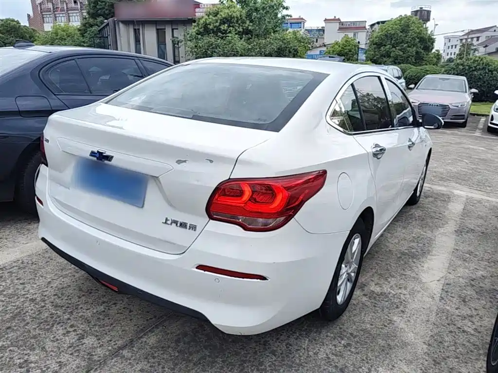 Chevrolet Cavalier 2016 1.5L Automatic Delight Edition фото 7