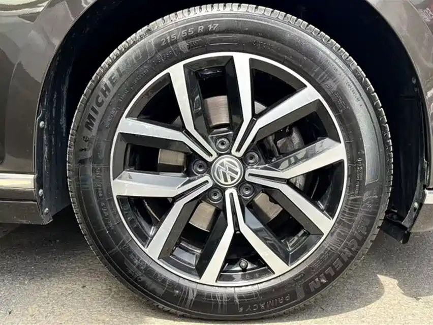 Volkswagen Weilan 2017 380TSI 2WD Comfort Edition фото 4