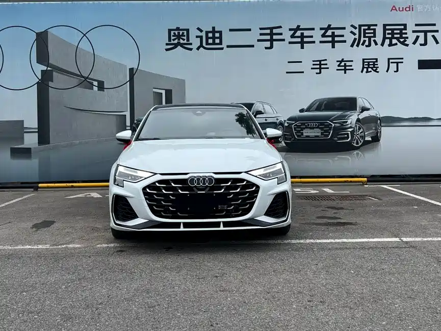 Фото 2 - Audi A3