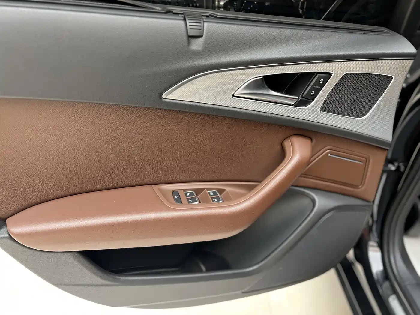 Audi A6L 2016 30 FSI Technology фото 8