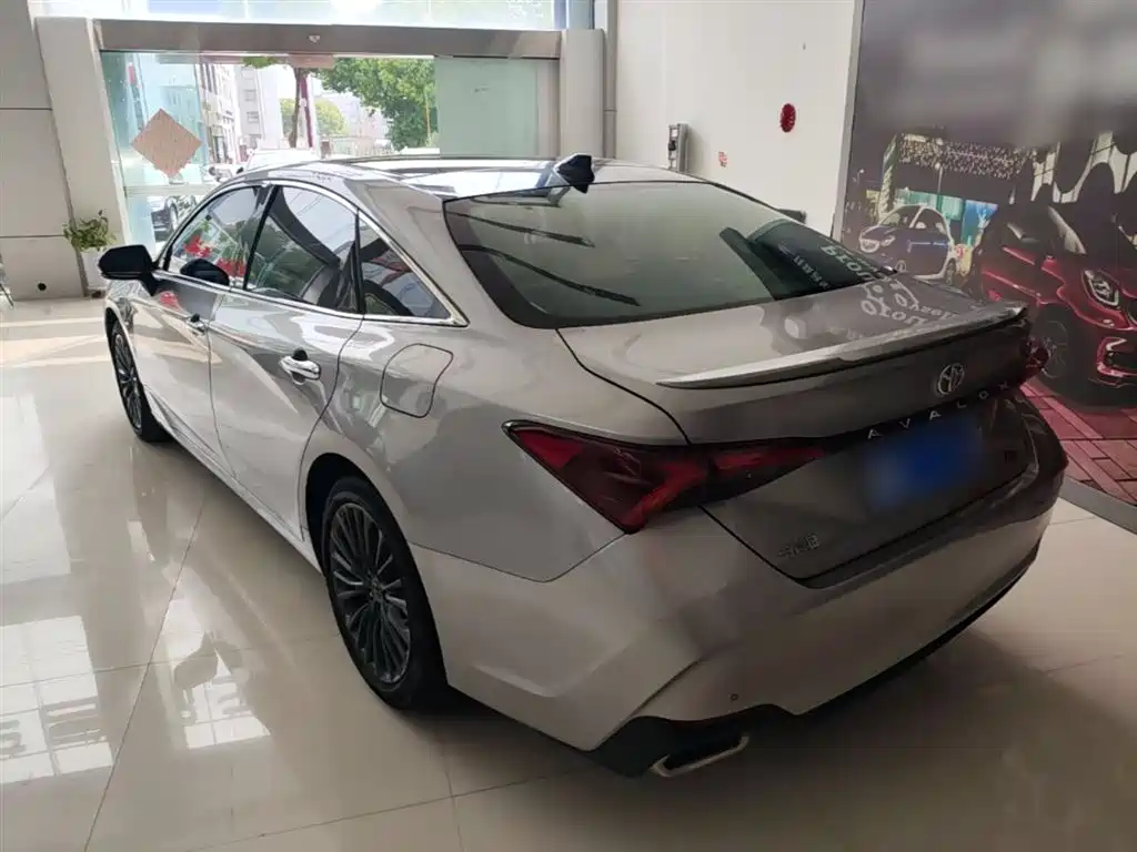 Toyota Avalon 2019 2.5L Touring Premium Edition China VI фото 5