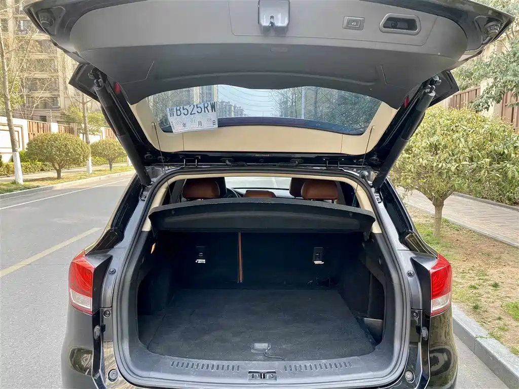 HANTENG MOTORS HANTENG X7