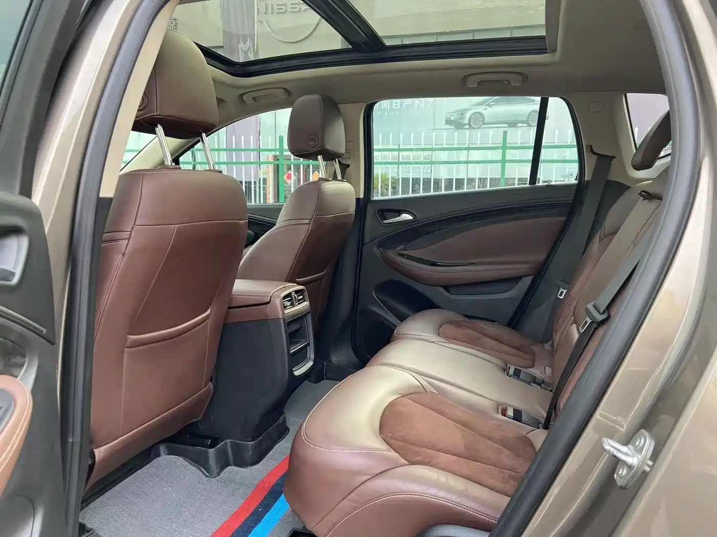 Фото 15 - Buick Envision Plus