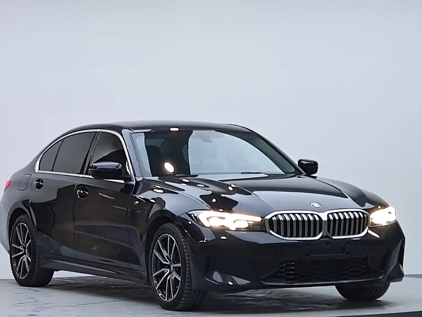 BMW 3 Series 2023 320Li M Sport Package фото 4