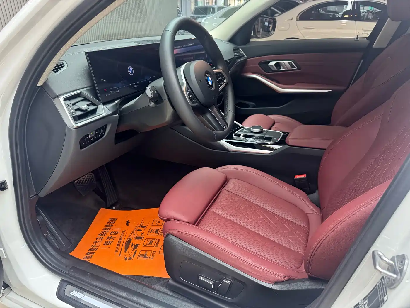 BMW 3 Series 2024 320i M Sport Package фото 12
