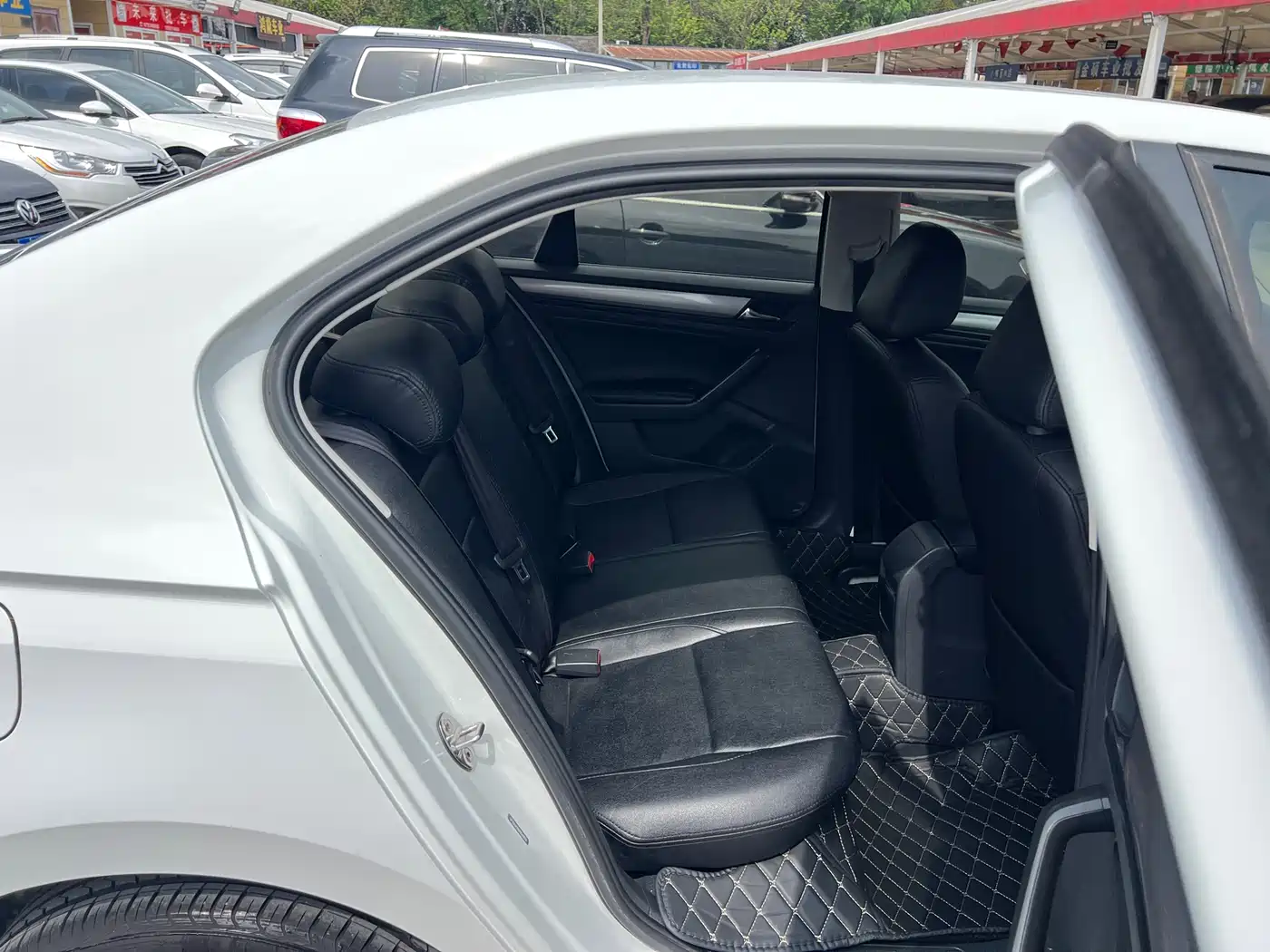 Volkswagen Bora 2017 1.6L Automatic Comfort фото 15