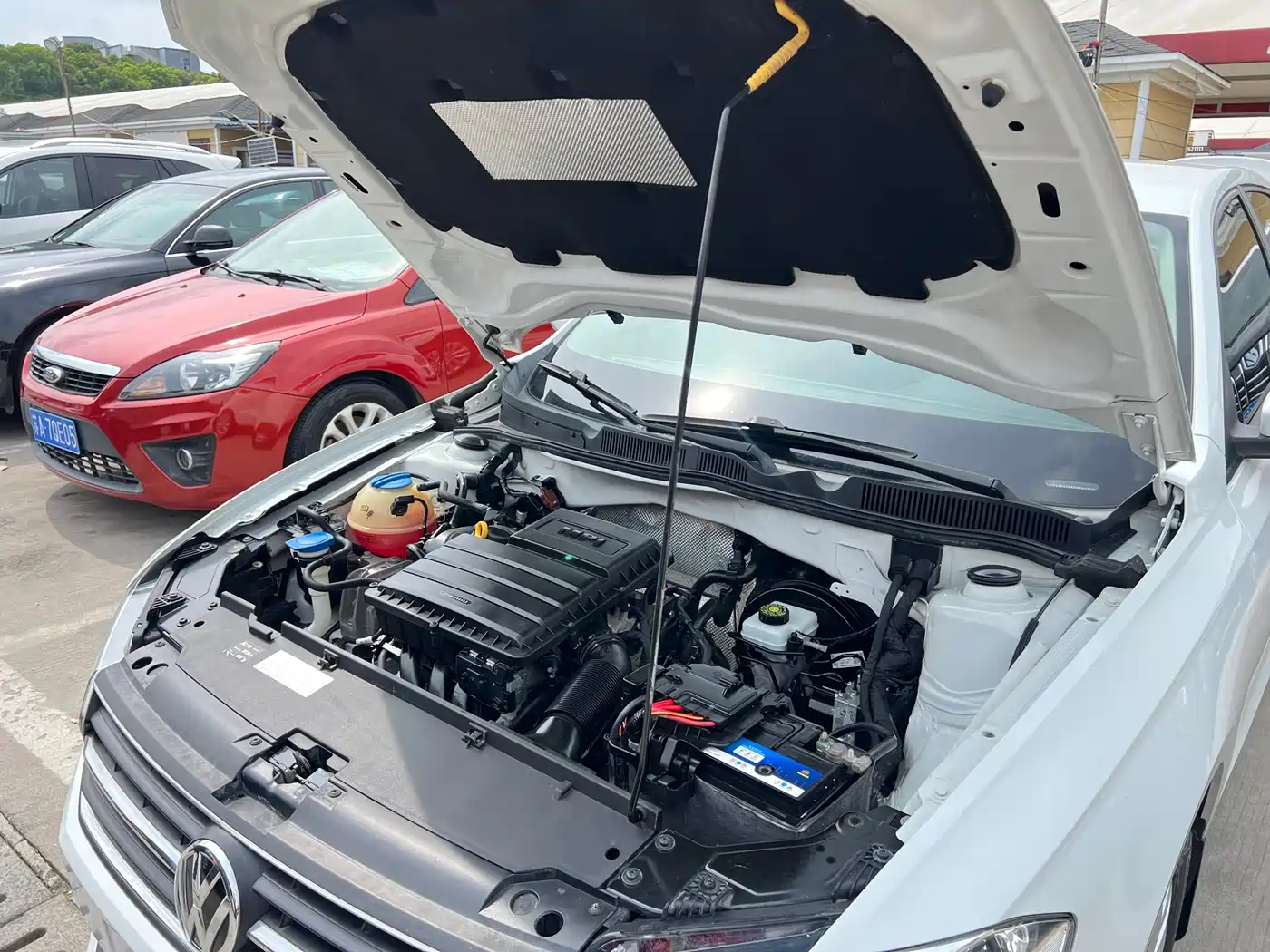 Volkswagen Bora 2017 1.6L Automatic Comfort фото 23