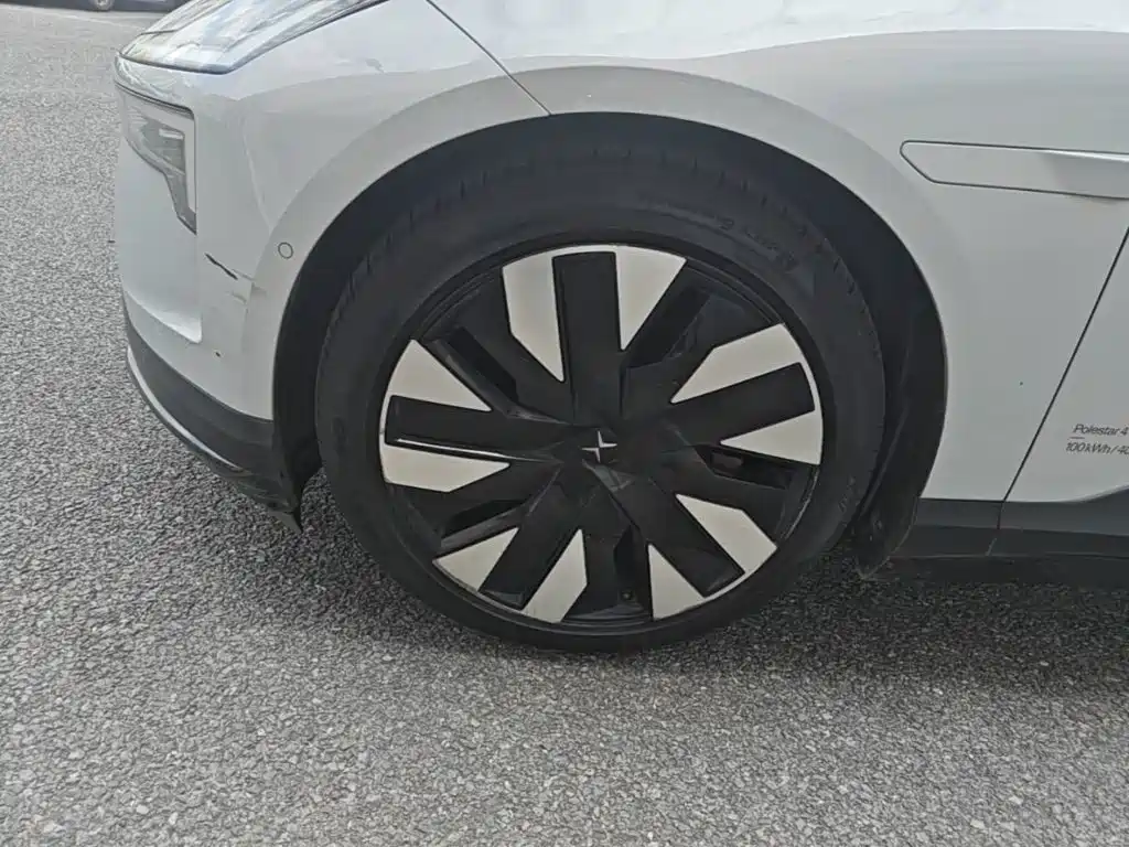 Photo 23 - Polestar 4