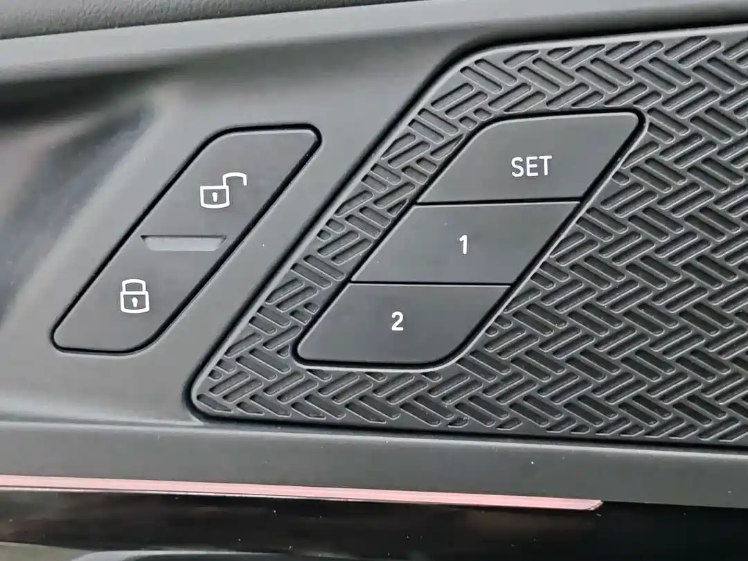 BMW X1 2023 sDrive20Li X Design Package фото 13