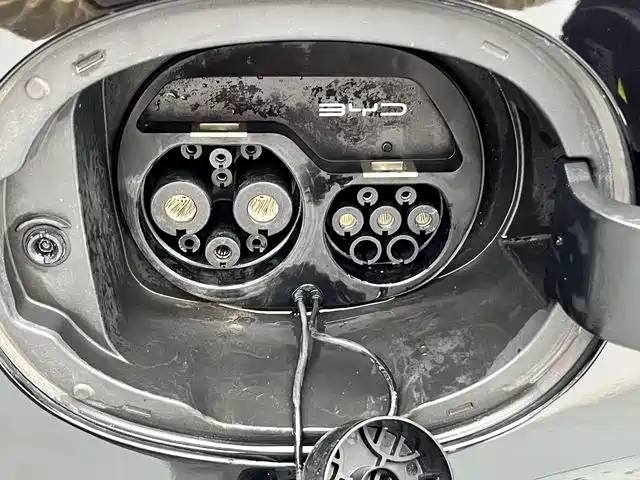 BYD Seal 2022 550km Standard Range RWD Elite фото 23