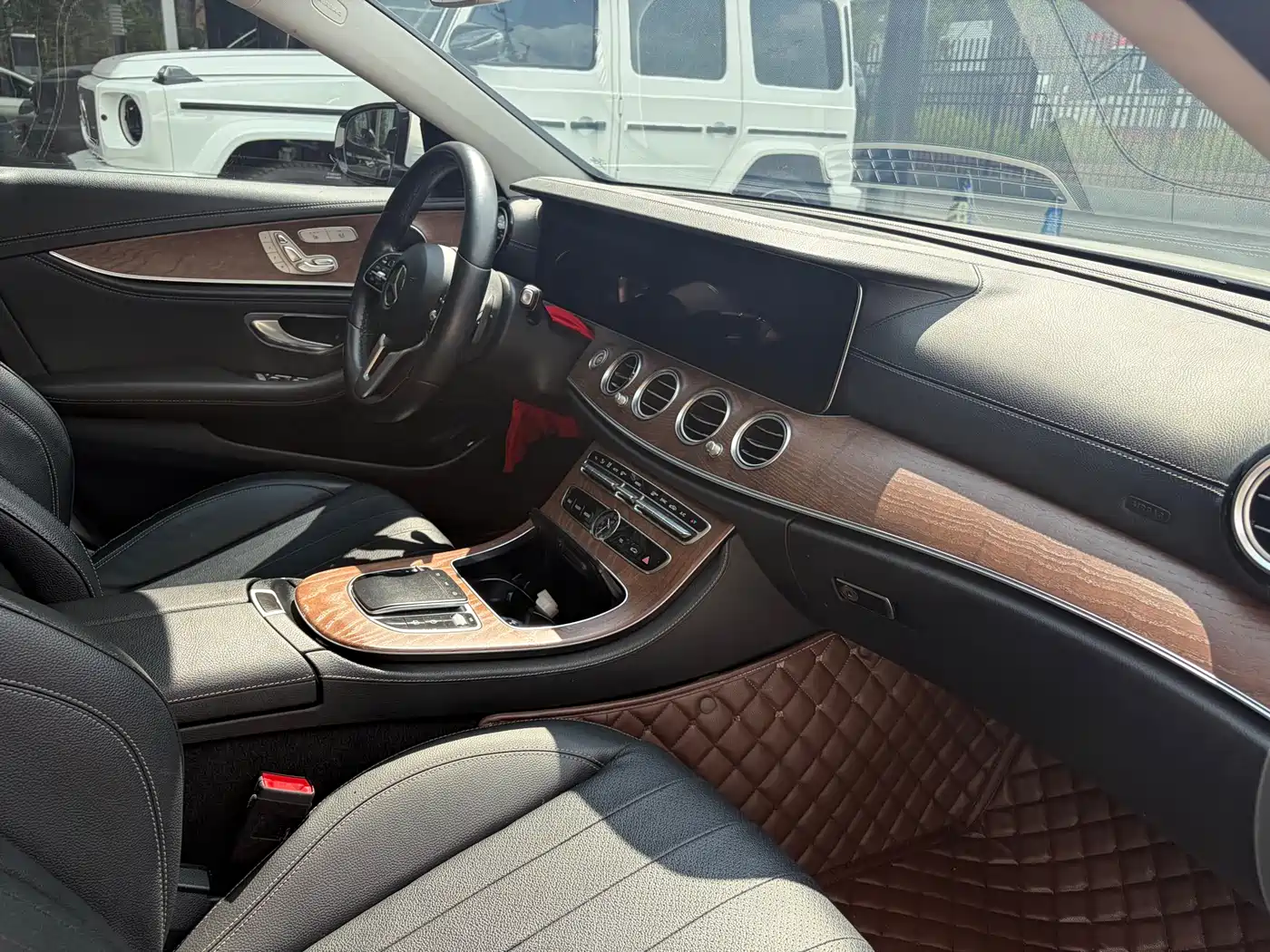 Mercedes-Benz E-Class 2019 E 300 L Luxury фото 19
