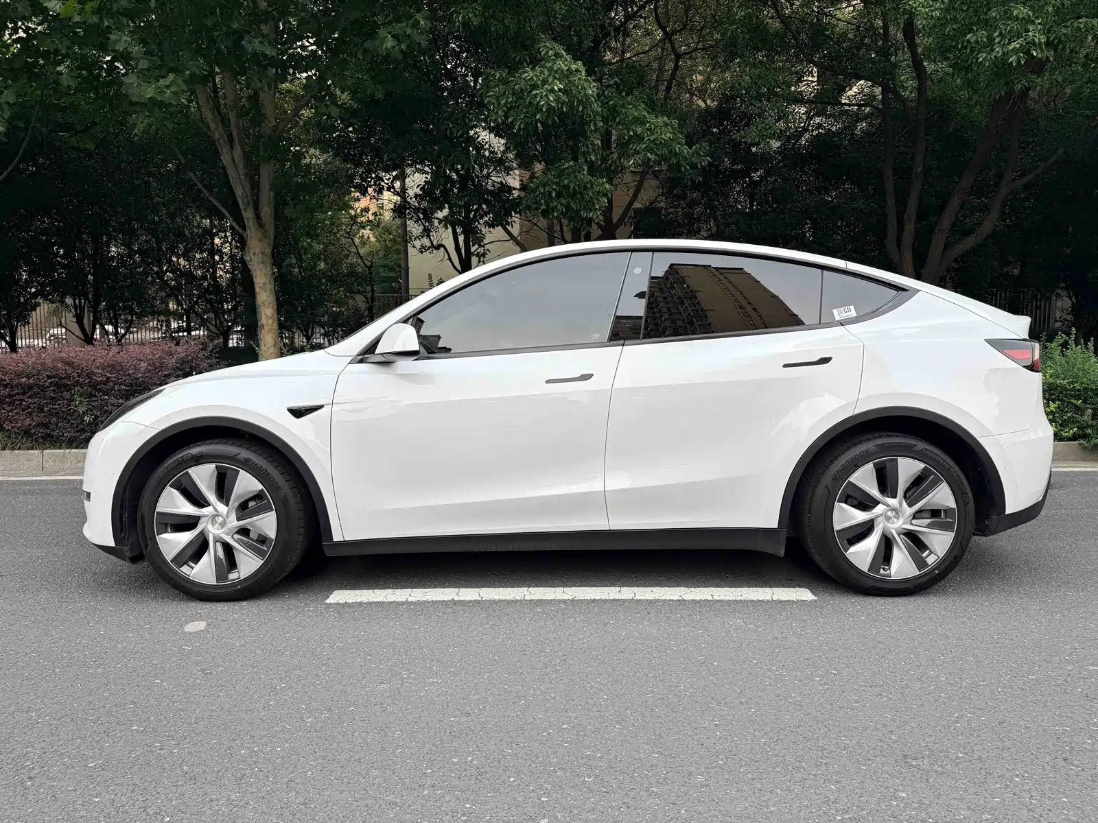 Photo 5 - Tesla Model Y