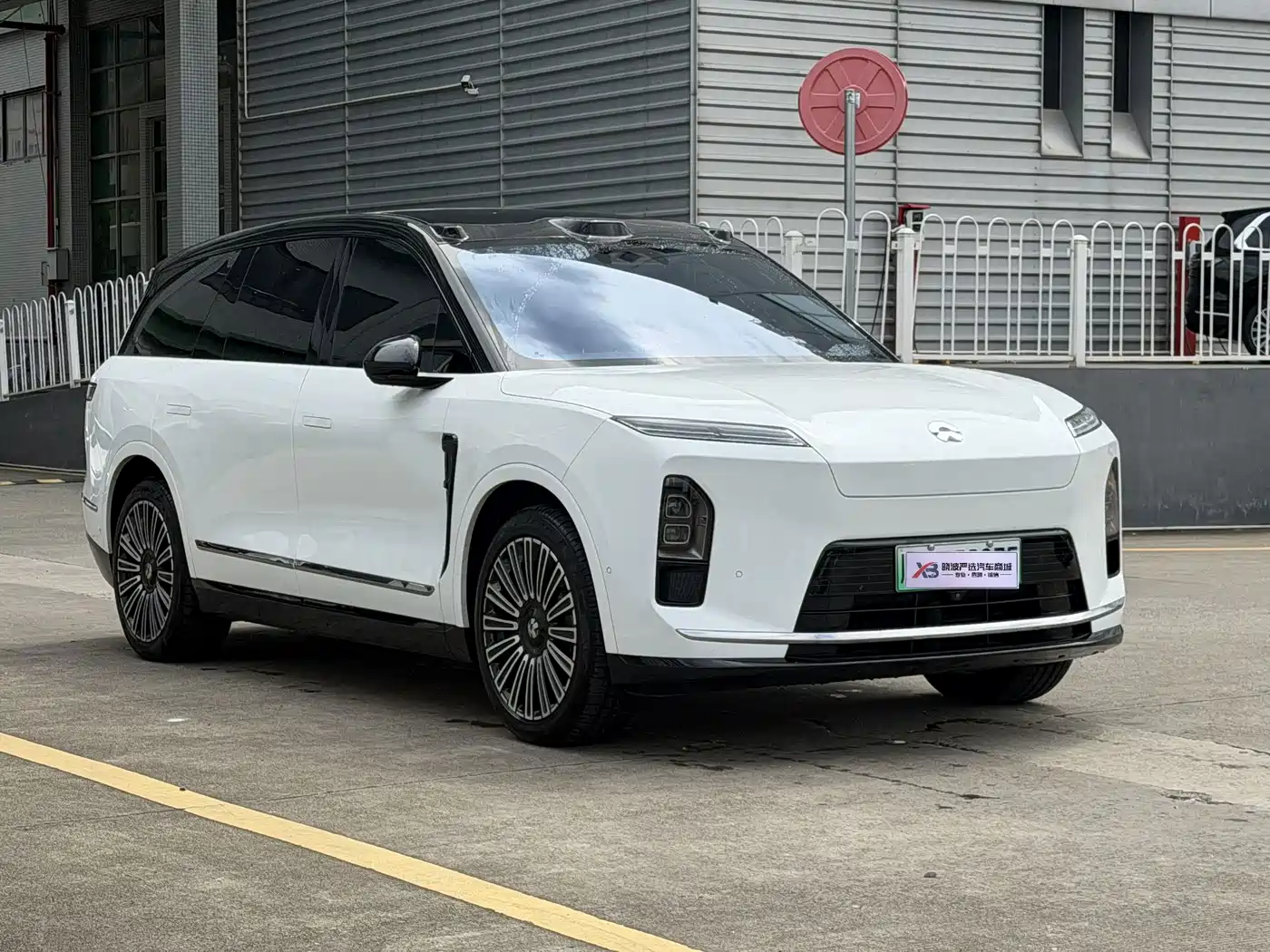 NIO ES8 2026 2025 Model 6-Seat Executive Luxury Edition