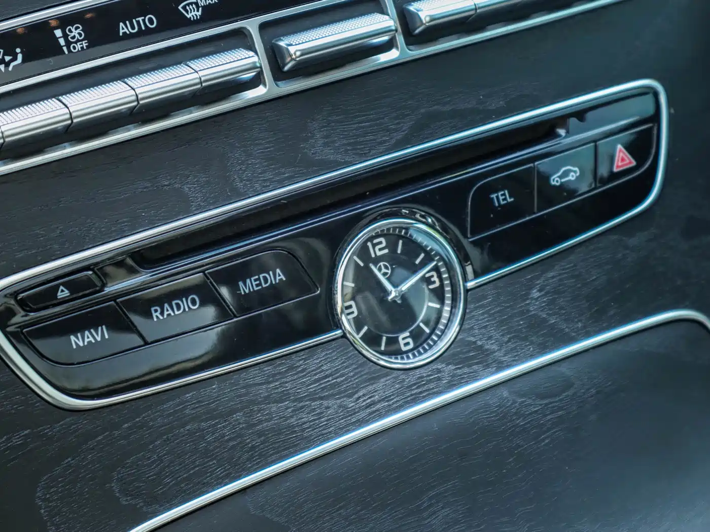 Mercedes-Benz C-Class 2017 C 200 L Sport фото 28