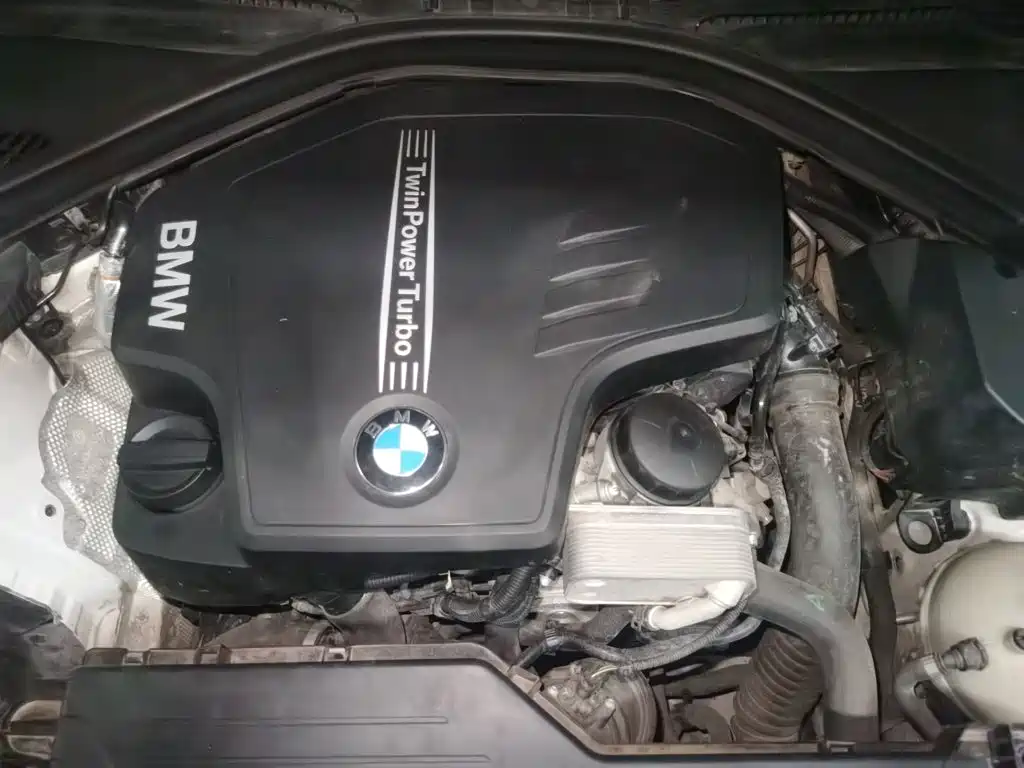 صورة 21 - BMW 3 Series