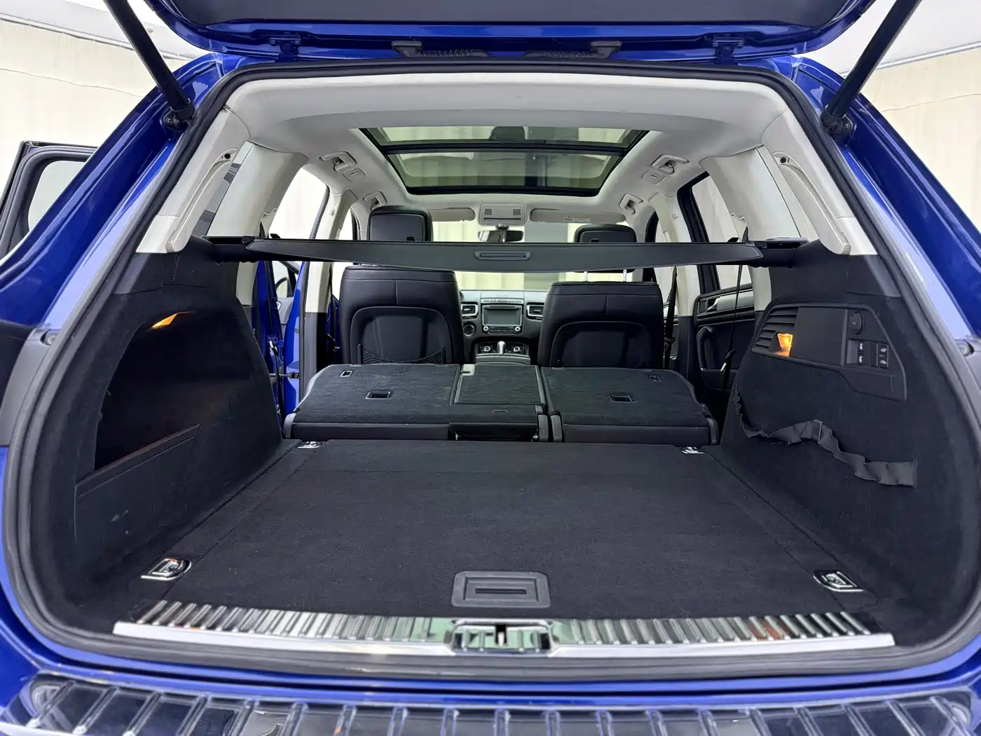 Volkswagen Touareg 2017 3.0TSI Explorer Edition фото 9
