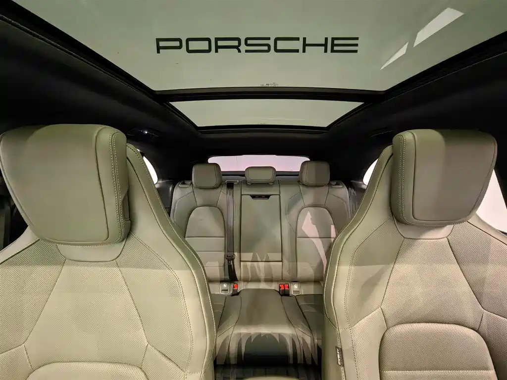 Porsche Macan EV 2026 2025 Macan 4 Dynamic Edition