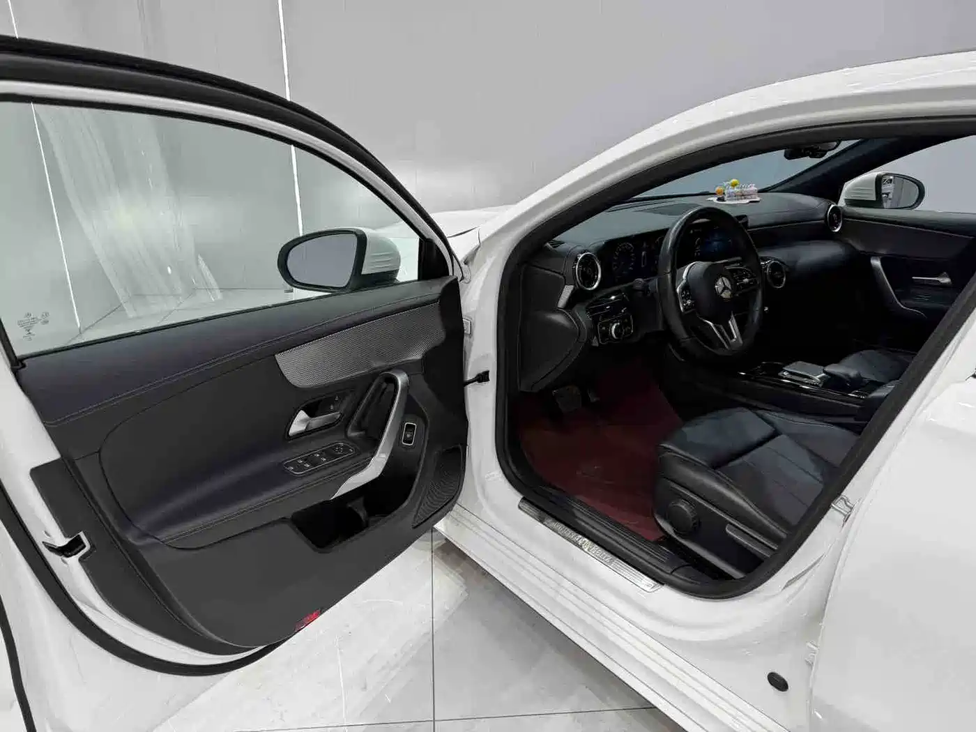 Mercedes-Benz A-Class 2022 A 180 L Sport Sedan фото 10