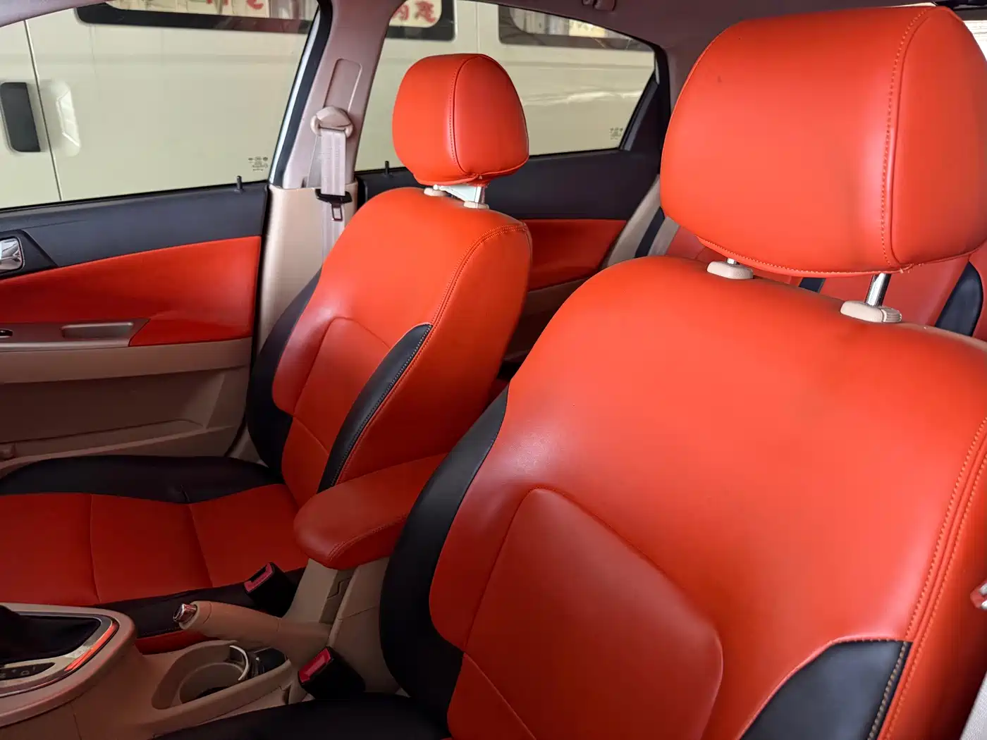 Zhonghua H330 2015 2013 1.5L Automatic Luxury