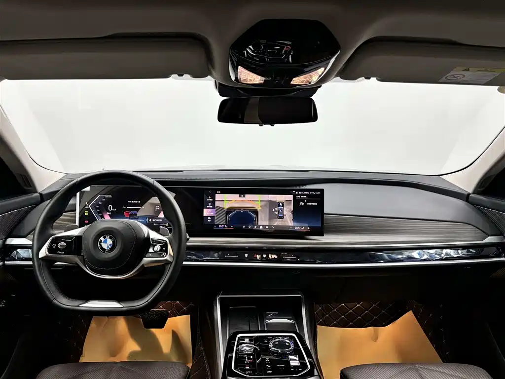 BMW 7 Series 2023 Model 740Li Leading Luxury Package фото 23