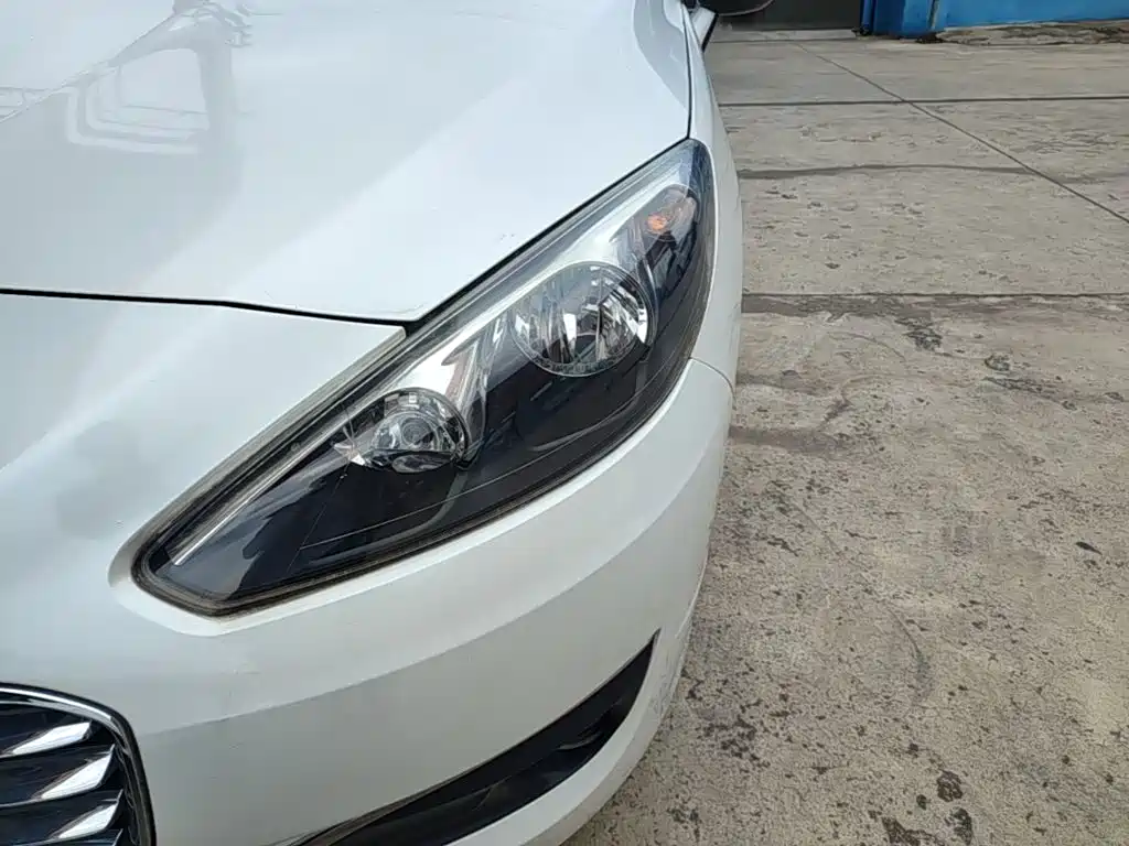 Peugeot 308 2015 2014 Model Joy Edition Classic 1.6L Automatic Superior Style
