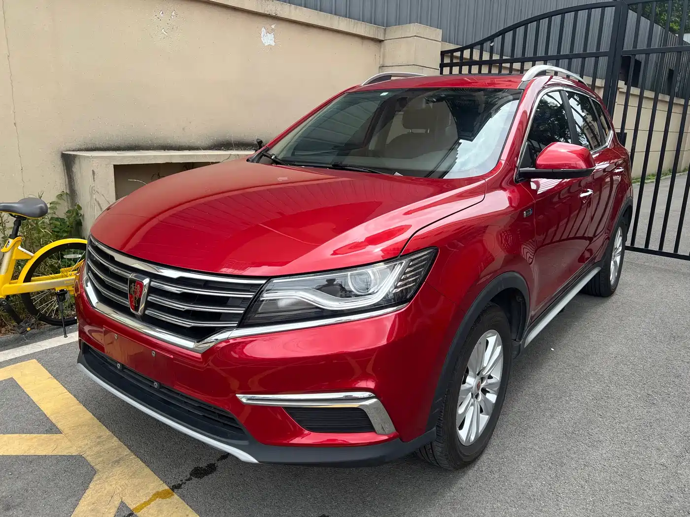 Фото 2 - Roewe RX5