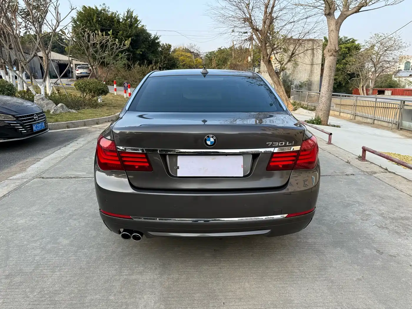Photo 6 - BMW 7 Series