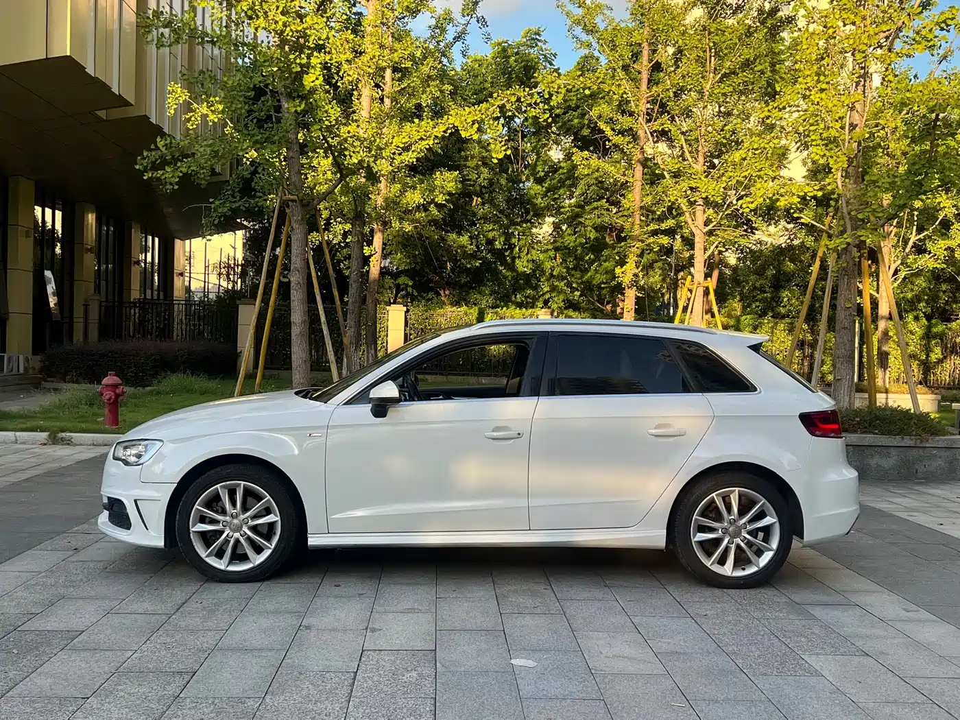 Audi A3 (Import) 2014 2014 Sportback 40 TFSI S line Comfort