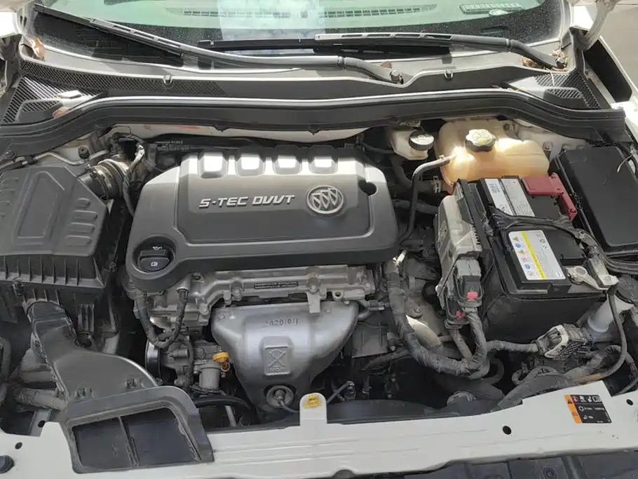 Фото 10 - Buick Excelle