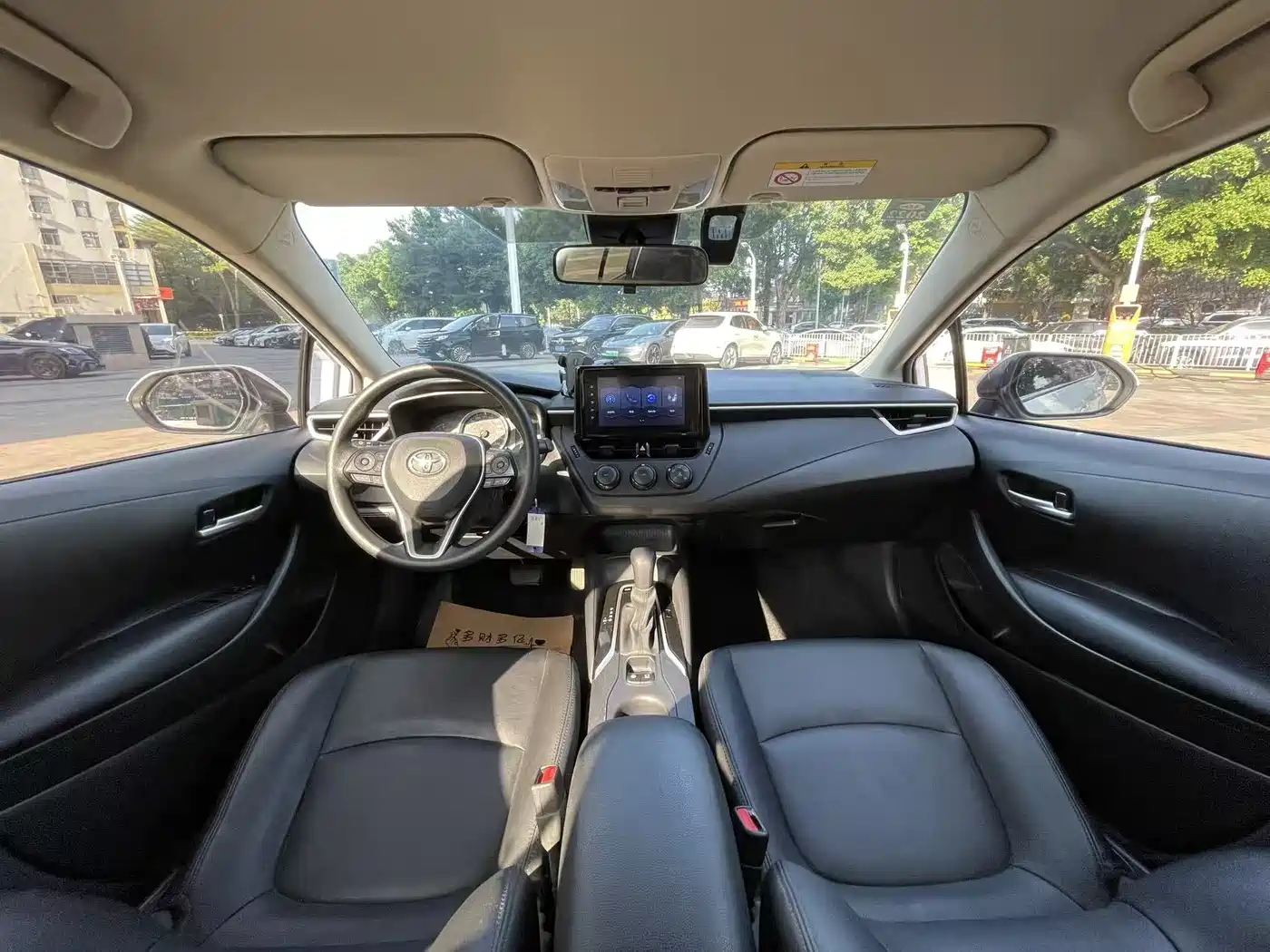 Toyota Corolla 2019 1.2T S-CVT GL Pioneer Edition фото 13